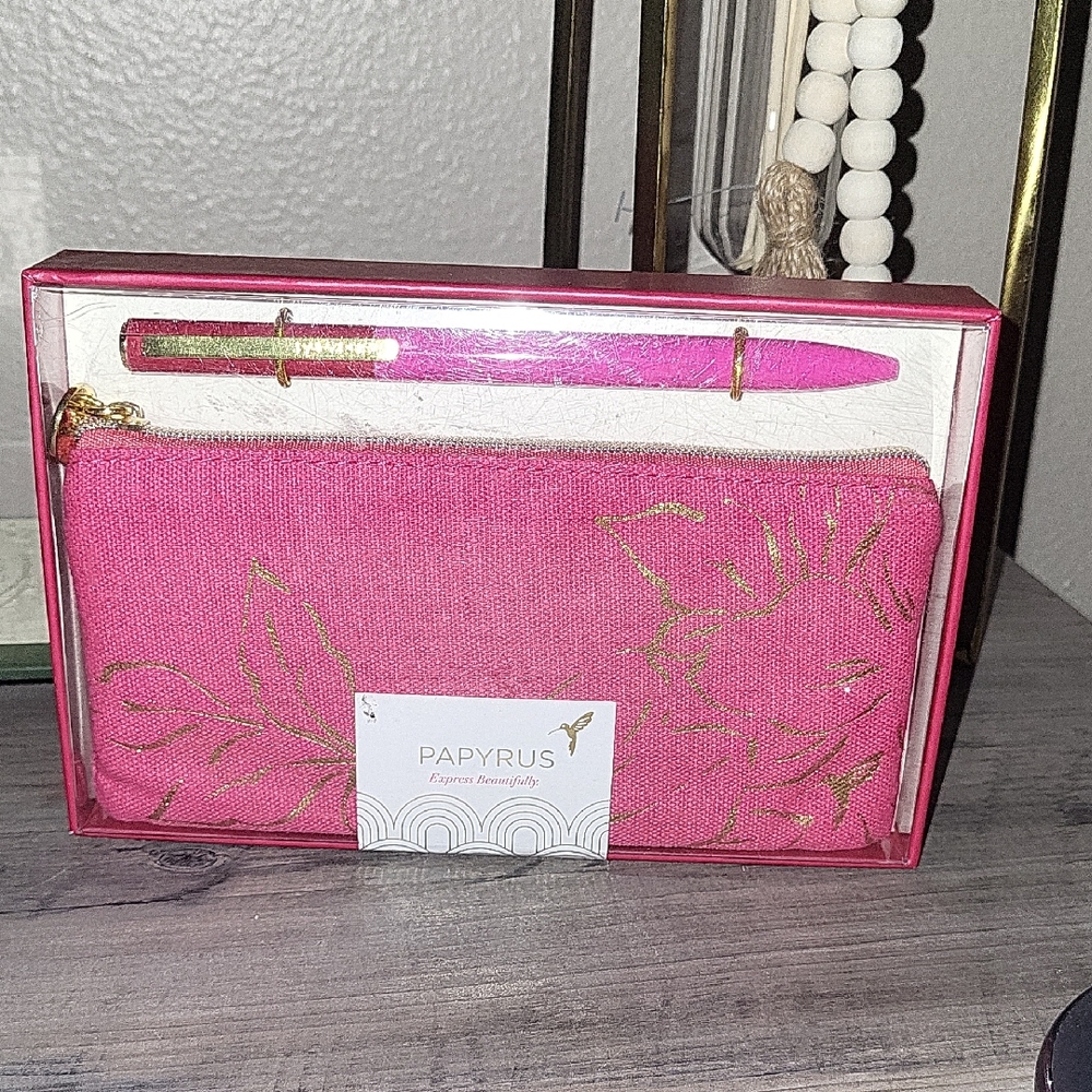 Papyrus Pink Pen and Gold-Accented Zip Pouch Gift Set. NEW.